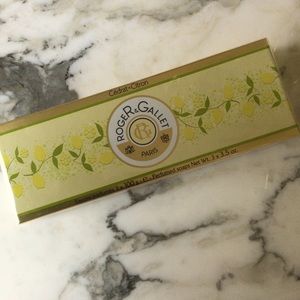 NWT Roger & Gallet Perfume Soaps